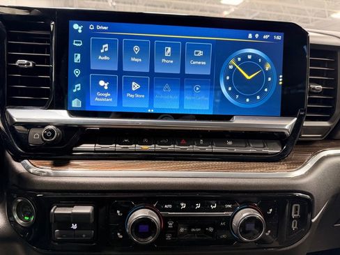 Used 2025 Chevrolet Silverado 1500 LT image 42