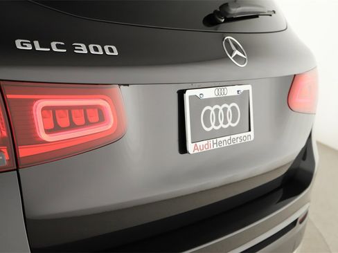 Used 2022 Mercedes-Benz GLC 300 image 31