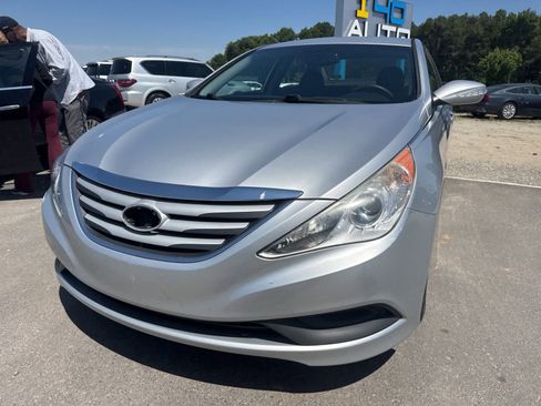 Used 2014 Hyundai Sonata GLS w/ Popular Equipment Group 2 FWD image 4
