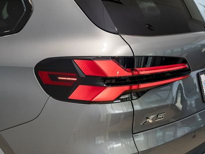 New 2026 BMW X5 xDrive40i w/ M Sport Package