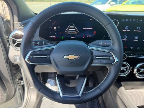 Used 2024 Chevrolet Blazer EV LT AWD/4WD image 11
