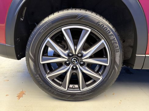 Used 2018 MAZDA CX-5 Touring w/ Preferred Equipment Package image 9