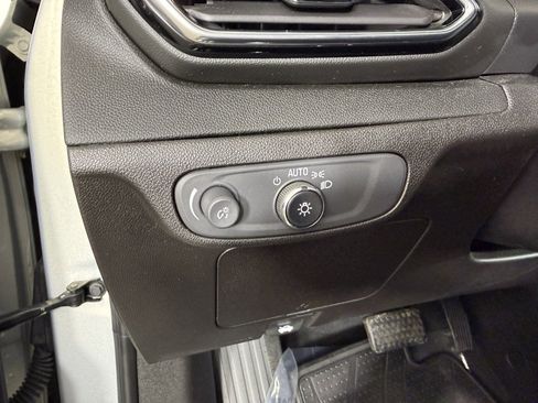 Used 2023 Chevrolet Bolt EUV Premier w/ Sun & Sound Package FWD image 25