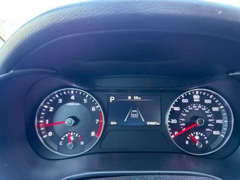Used 2024 Kia Forte LXS FWD image 21