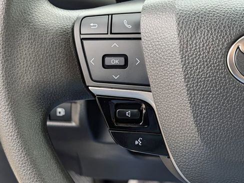 Used 2025 Toyota Camry LE image 22