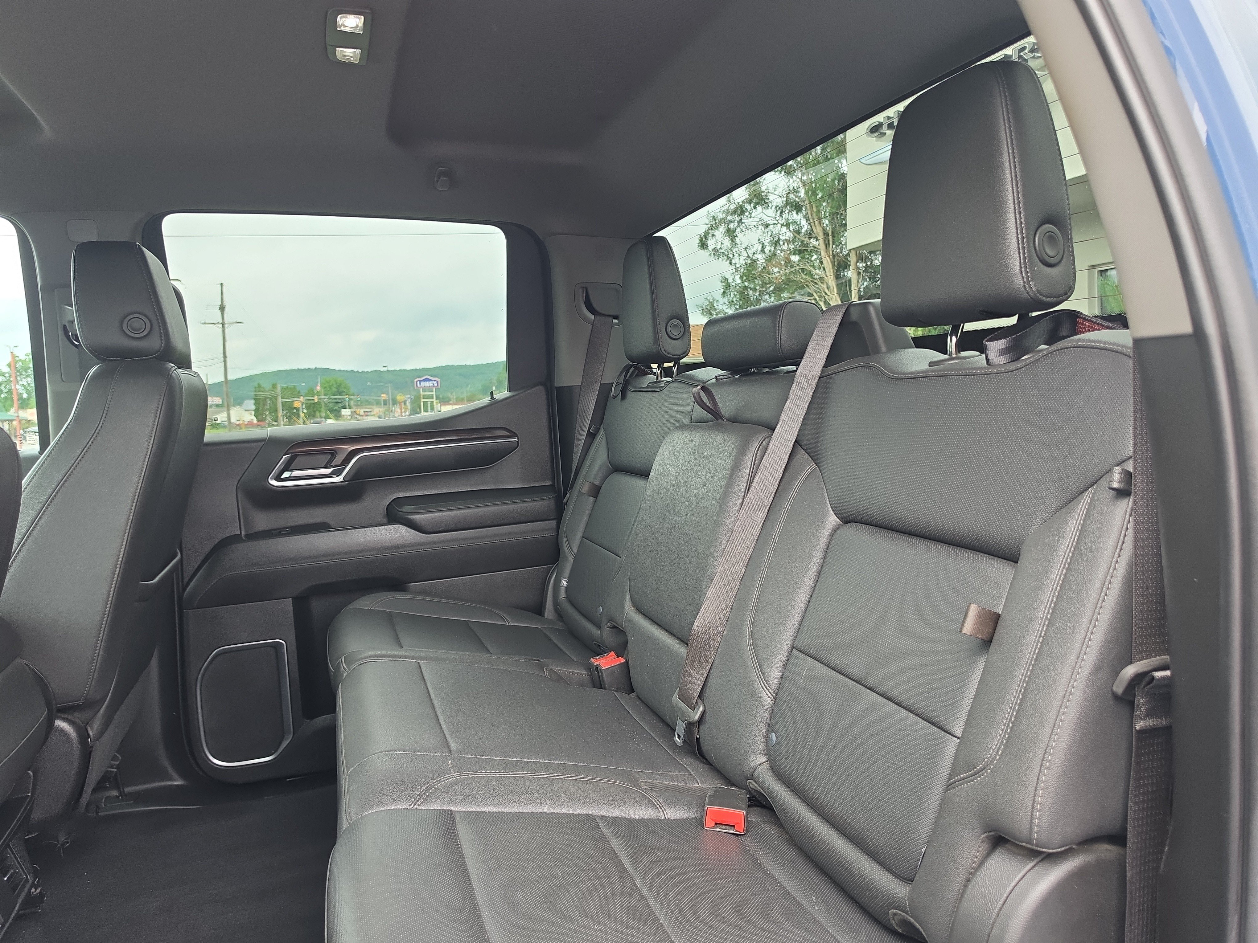 Used 2024 GMC Sierra 1500 SLT AWD/4WD image 15