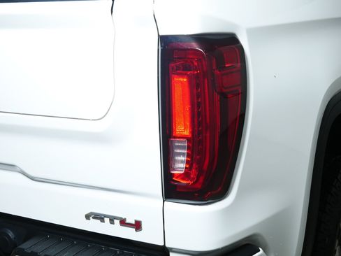 Used 2021 GMC Sierra 1500 AT4 AWD/4WD image 17