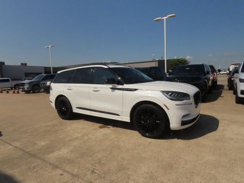 Used 2023 Lincoln Aviator Reserve w/ Jet Package RWD image 6