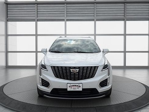 Used 2021 Cadillac XT5 Premium Luxury w/ Platinum Package AWD/4WD image 9