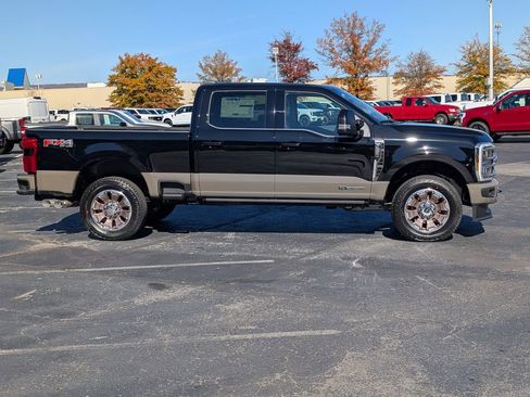 New 2026 Ford F250 King Ranch w/ FX4 Off-Road Package image 3