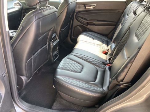 Used 2024 Ford Edge Titanium image 16