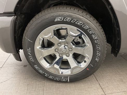 New 2025 RAM 1500 2WD Crew Cab image 9