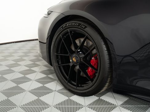 Used 2025 Porsche 911 Carrera GTS image 58