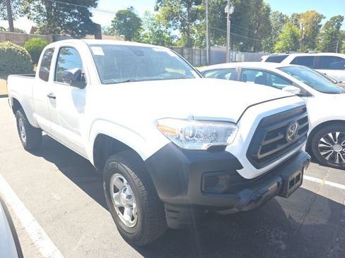 Used 2021 Toyota Tacoma SR RWD image 3