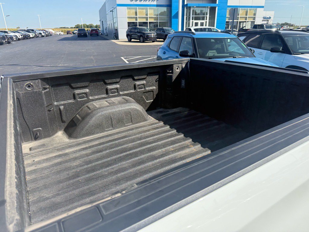 Used 2023 Chevrolet Silverado 1500 RST w/ Rally Edition AWD/4WD image 10