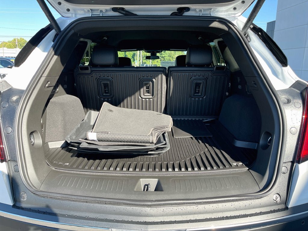 New 2026 Cadillac XT5 Luxury w/ LPO, Floor Liner Package AWD/4WD image 31