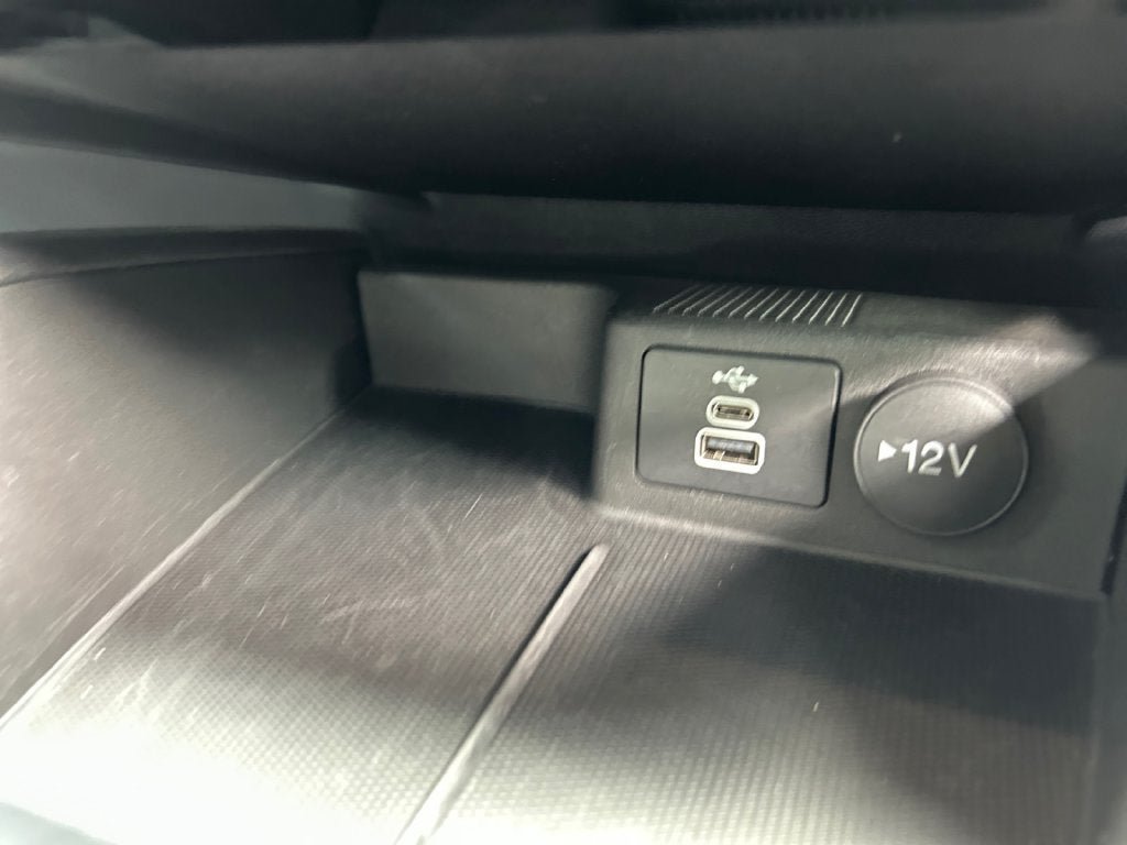 Used 2025 Ford Escape SE FWD image 32