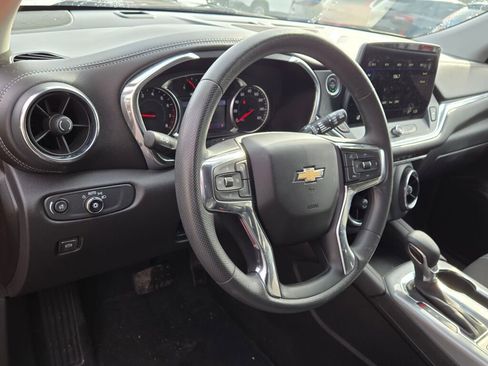 Used 2023 Chevrolet Blazer LT image 19