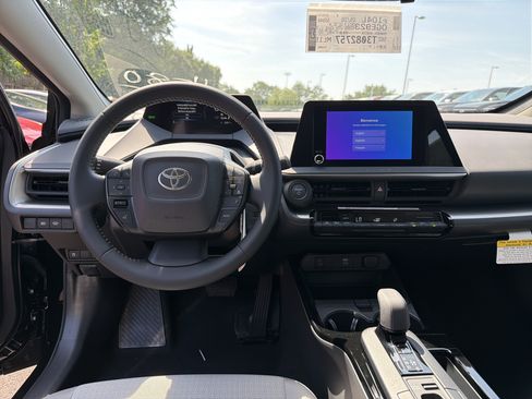 New 2026 Toyota Prius LE FWD image 13