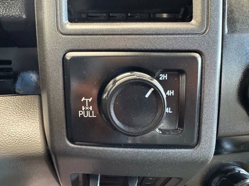 Used 2021 Ford F250 XL w/ Power Equipment Group image 11