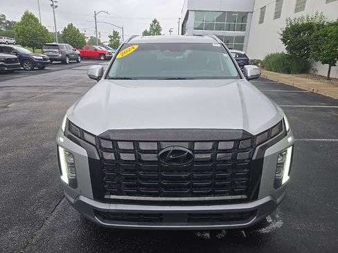 Certified 2024 Hyundai Palisade Limited AWD/4WD image 3