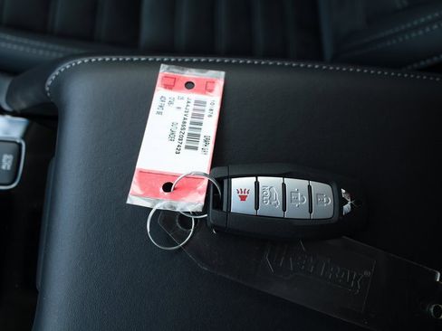 New 2025 Mitsubishi Outlander SE image 26