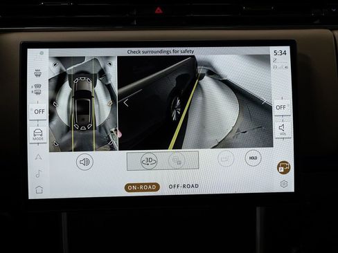 Used 2024 Land Rover Range Rover Long Wheelbase SE image 22