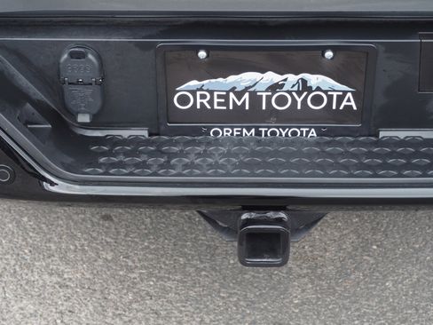 Used 2025 Chevrolet Colorado Trail Boss image 16