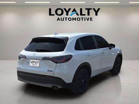 Used 2023 Honda HR-V Sport image 5