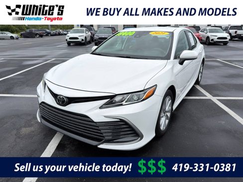 Used 2021 Toyota Camry LE FWD image 1