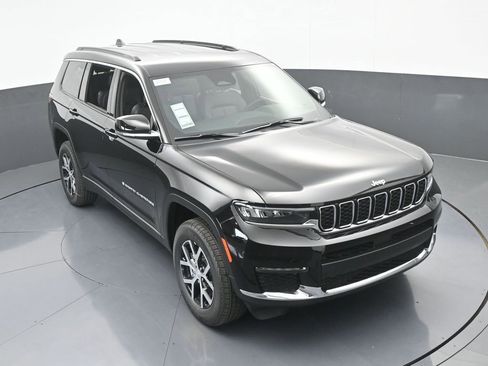 Used 2025 Jeep Grand Cherokee L Limited image 50
