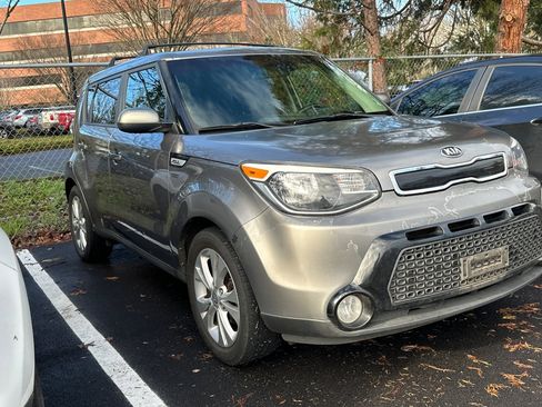 Used 2016 Kia Soul + w/ Audio Package image 2