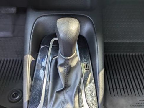 Used 2024 Toyota Corolla LE FWD image 35