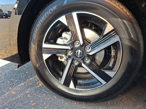 New 2025 Nissan Sentra SV w/ All-Weather Package image 4