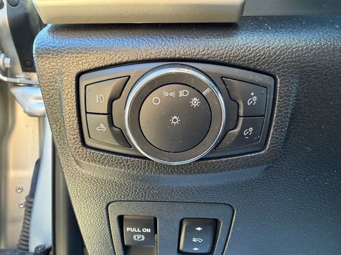 Used 2019 Ford F150 Lariat image 16