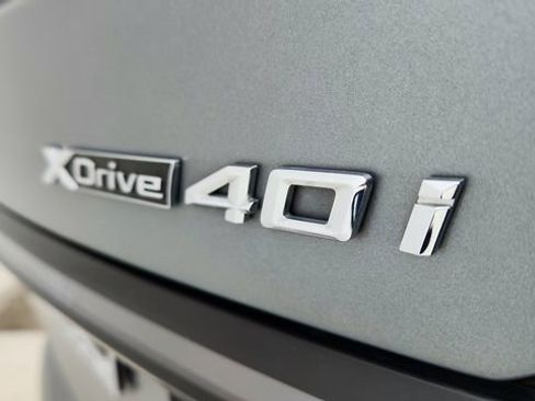 Used 2024 BMW X7 xDrive40i w/ M Sport Package image 18