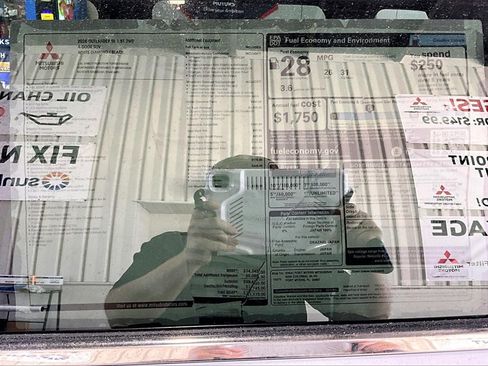 New 2026 Mitsubishi Outlander SE image 14