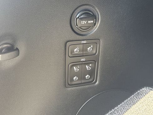 Used 2025 Hyundai Palisade Calligraphy image 19