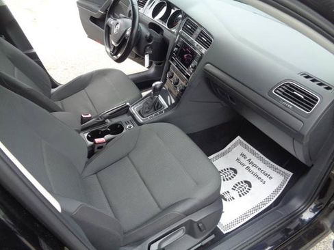 Used 2019 Volkswagen Golf S FWD image 18