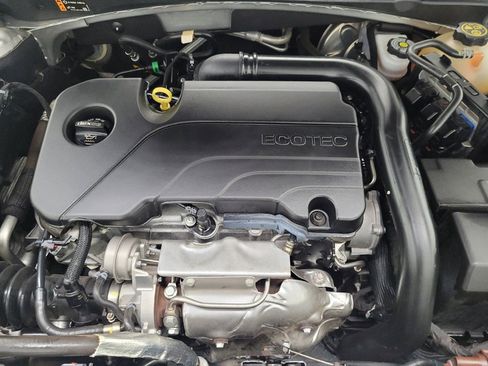 Used 2022 Chevrolet Malibu LT image 30