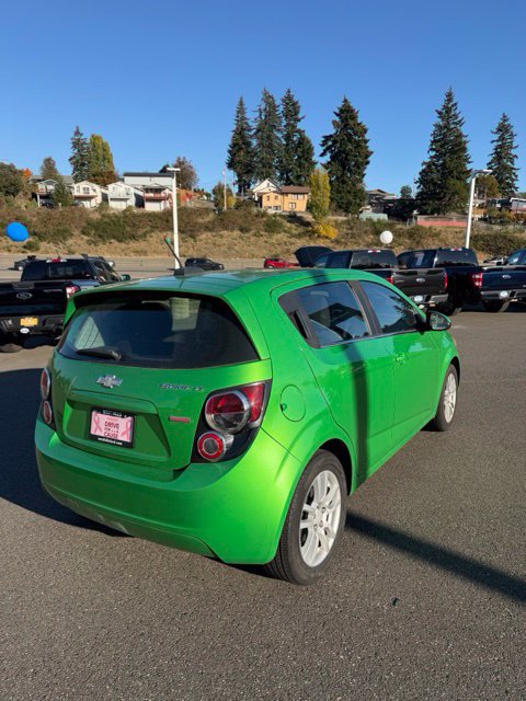 Used 2015 Chevrolet Sonic LT FWD image 4