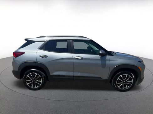 Used 2024 Chevrolet TrailBlazer LT w/ Driver Confidence Package image 16