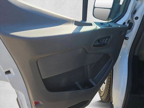 Used 2023 Ford Transit 350 XLT image 10