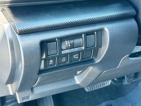 Used 2023 Subaru Crosstrek 2.0i Premium image 10