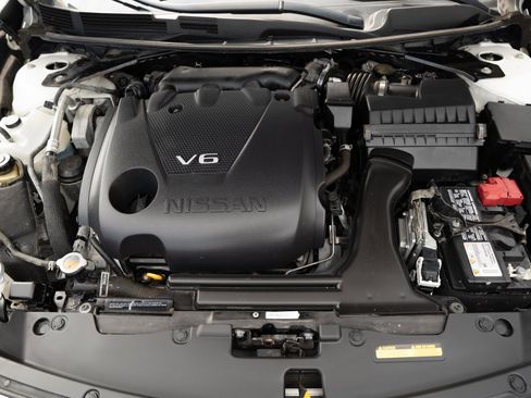 Used 2019 Nissan Maxima SR w/ Premium Package image 35