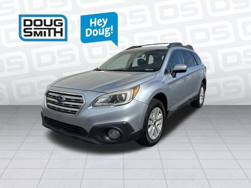 Used 2017 Subaru Outback 2.5i Premium AWD/4WD image 3