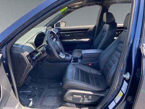 Used 2025 Honda CR-V Sport Touring image 9