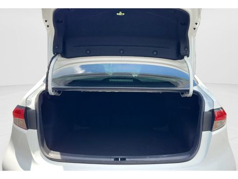 Used 2024 Toyota Corolla LE FWD image 9