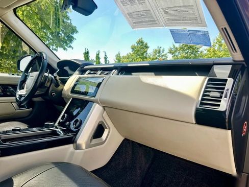 Used 2019 Land Rover Range Rover HSE AWD/4WD image 8