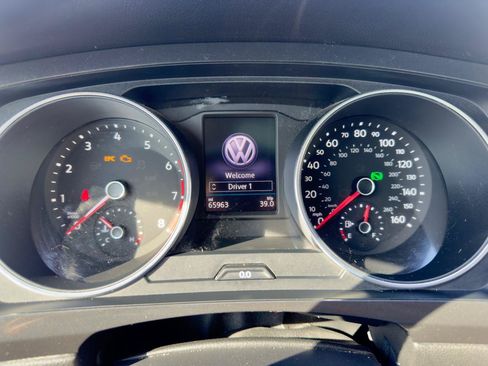 Used 2018 Volkswagen Tiguan SEL AWD/4WD image 20